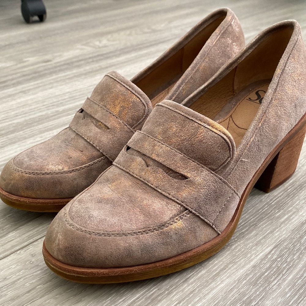 Sofft Light brown and Gold shimmer shoes